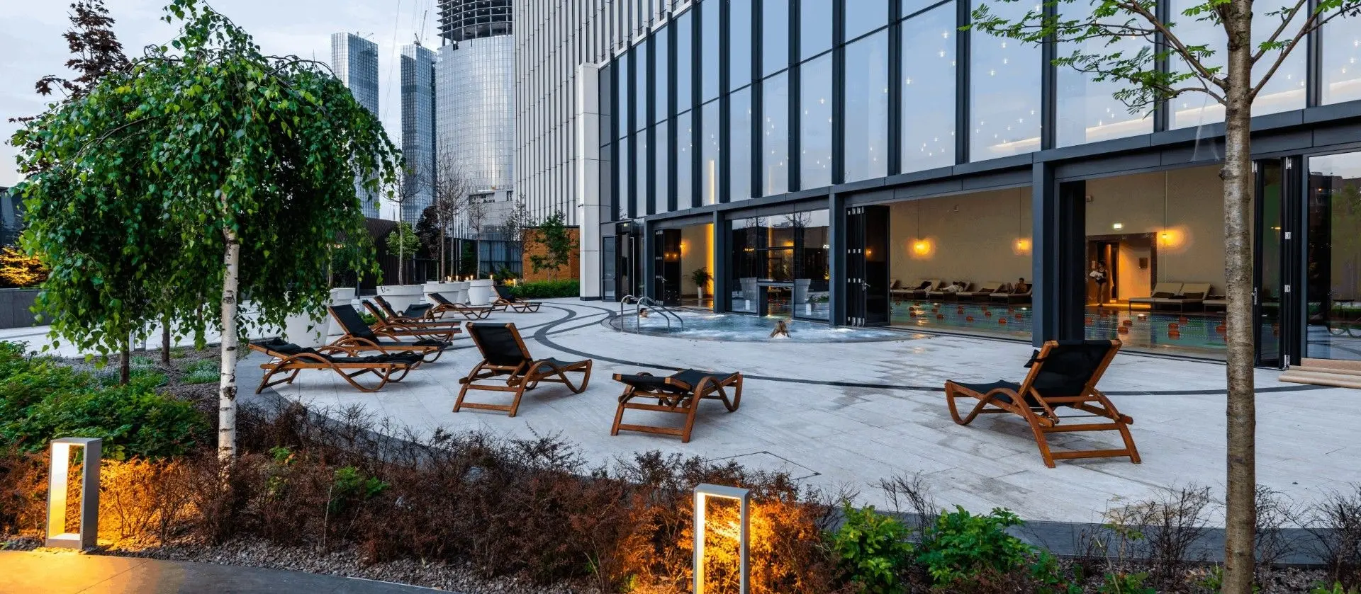 NEVA TOWERS (Нева Тауэрс)