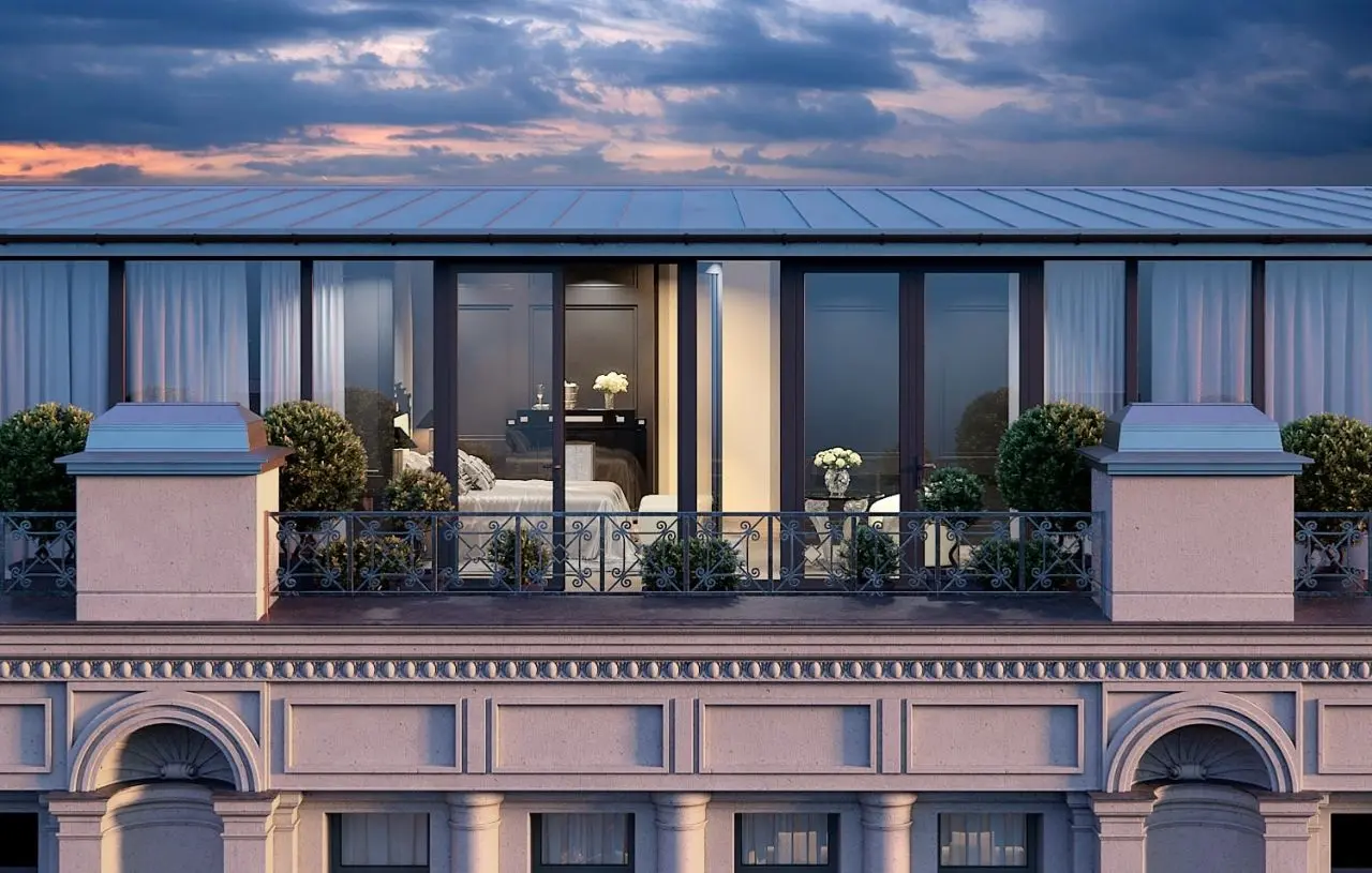 Kuznetsky Most 12 by Lalique (Кузнецкий Мост 12)